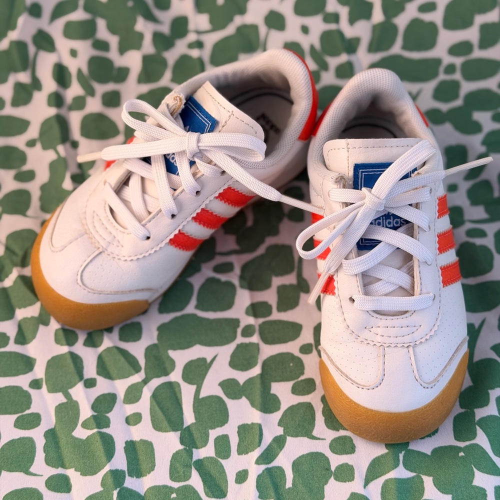 Toddler Adidas - 7C - Picture 2 of 7